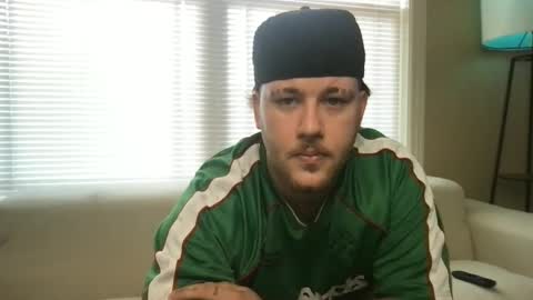 The Vibe Room online show from 09-15-25, 05:46