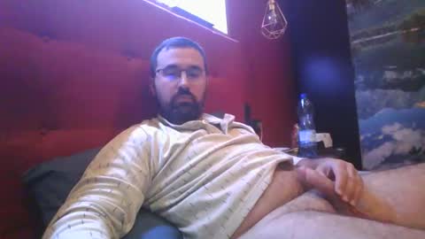 Carlos1990 online show from 12-19-24, 02:34