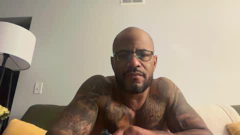 Snapshot of thewildbuck chatting on 09-27-25, 06:18 The Wild buck online show from 09-27-25, 06:18