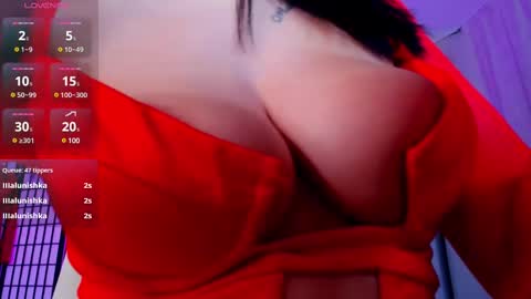 Snapshot of thewizardli chatting on 03-10-25, 09:07 Liz online show from 03-10-25, 09:07