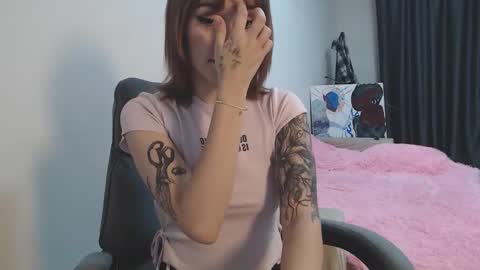 theysaidimcute online show from 10-06-25, 01:58