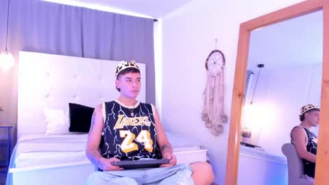 Thiago  online show from 04-01-26, 01:41