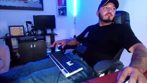Snapshot of thiago_420 chatting on 05-15-26, 11:01 thiago_420 online show from 05-15-26, 11:01
