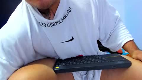 Thiago online show from 10-14-25, 06:36