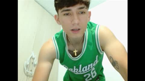 Snapshot of thiago_deseo69 chatting on 09-20-25, 09:16 thiago_deseo69 online show from 09-20-25, 09:16