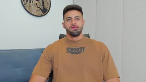 thiago_driussi online show from 12-10-24, 03:09