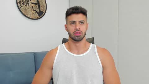 thiago_driussi online show from 12-20-24, 02:41