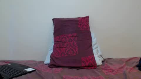 Thiago independent model online show from 12-20-24, 01:11