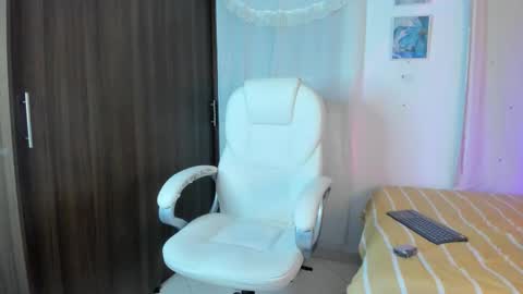 Manuel online show from 11-13-25, 06:01