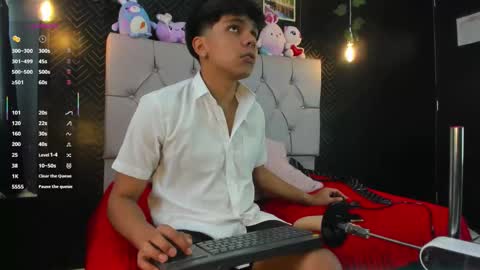 Snapshot of thiago_kozak chatting on 09-15-25, 01:00 thiago online show from 09-15-25, 01:00