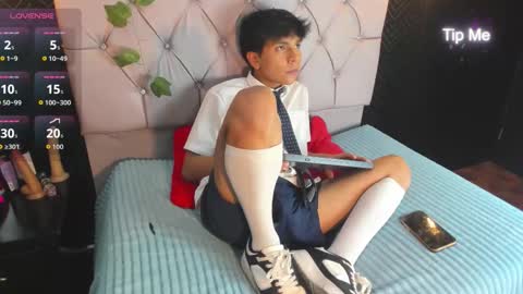 Snapshot of thiago_kozak chatting on 10-08-25, 11:41 thiago online show from 10-08-25, 11:41