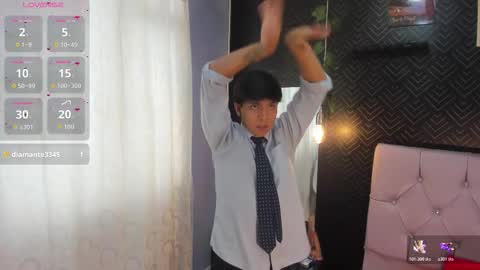 Snapshot of thiago_kozak chatting on 11-06-25, 01:34 thiago online show from 11-06-25, 01:34