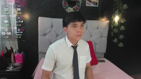 Snapshot of thiago_kozak chatting on 11-20-25, 12:49 thiago online show from 11-20-25, 12:49