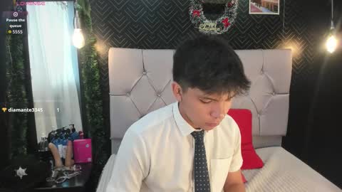 Snapshot of thiago_kozak chatting on 12-16-25, 01:05 thiago online show from 12-16-25, 01:05