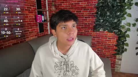 thiago online show from 04-25-26, 01:36