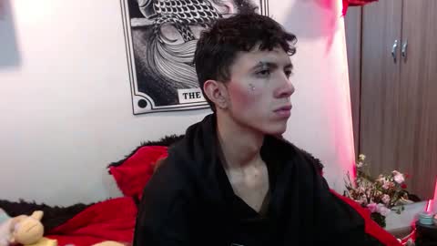 thiago_n_sam online show from 12-16-25, 03:22