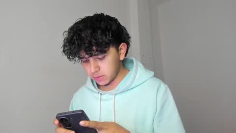 Snapshot of thiago_wc chatting on 11-28-25, 06:32 Thiago online show from 11-28-25, 06:32