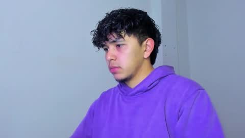 Snapshot of thiago_wc chatting on 12-01-25, 03:06 Thiago online show from 12-01-25, 03:06