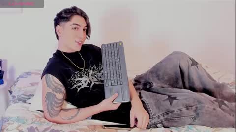 Snapshot of thiago_winteer chatting on 05-31-26, 03:15 Thiago Winteer online show from 05-31-26, 03:15