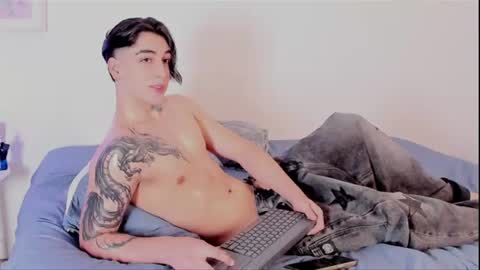 Snapshot of thiago_winteer chatting on 06-06-26, 08:08 Thiago Winteer online show from 06-06-26, 08:08