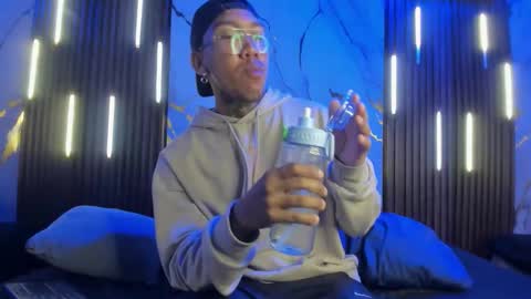 Snapshot of thiagoberry chatting on 02-16-26, 12:45 ThiagoBerry online show from 02-16-26, 12:45