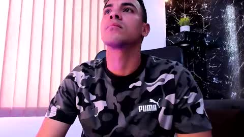 Snapshot of thiagof__x chatting on 11-01-25, 01:24 Thiago online show from 11-01-25, 01:24