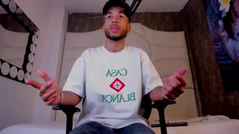 ThiagoFerreti online show from 09-25-25, 03:43