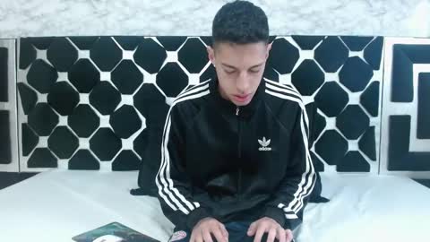 Thiago   online show from 02-12-25, 10:04