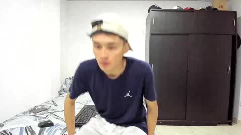 Snapshot of thiagowells_ chatting on 12-26-24, 12:46 Thiago Wells online show from 12-26-24, 12:46