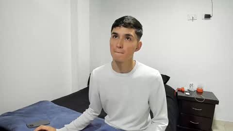 Snapshot of thiagowells_ chatting on 01-24-25, 02:28 Thiago Wells online show from 01-24-25, 02:28