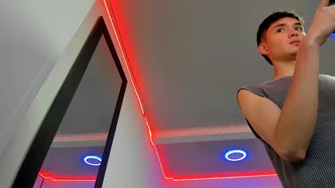 Snapshot of thiagowells_ chatting on 02-25-25, 08:51 Thiago Wells online show from 02-25-25, 08:51