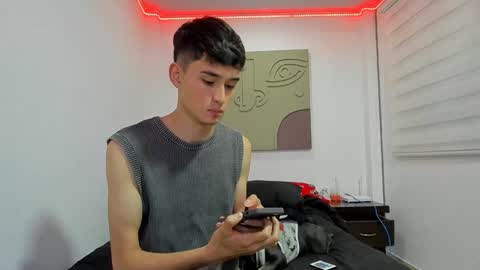 Snapshot of thiagowells_ chatting on 02-26-25, 12:49 Thiago Wells online show from 02-26-25, 12:49