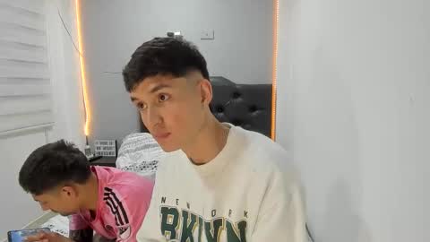 Thiago Wells online show from 04-18-26, 02:15