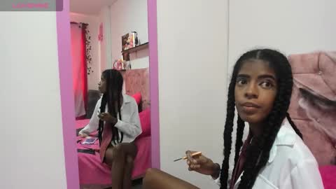 Snapshot of thianahorny chatting on 10-30-25, 01:12 thianahorny online show from 10-30-25, 01:12