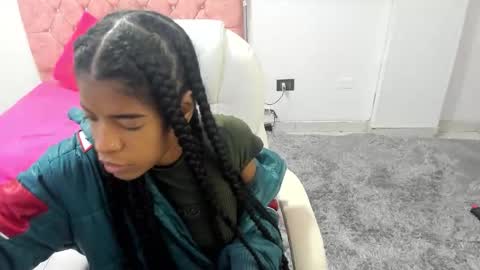 Snapshot of thianahorny chatting on 11-24-25, 09:31 thianahorny online show from 11-24-25, 09:31