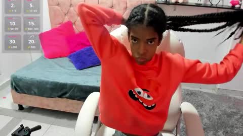 Snapshot of thianahorny chatting on 11-26-25, 12:17 thianahorny online show from 11-26-25, 12:17