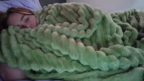 Jess online show from 10-12-25, 01:21