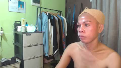 gil online show from 10-13-25, 06:02