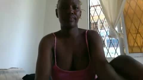 Snapshot of thick_jojo chatting on 01-01-25, 11:38 Call me Taliee online show from 01-01-25, 11:38