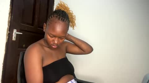 Snapshot of thick_jojo chatting on 02-03-25, 01:41 Call me Taliee online show from 02-03-25, 01:41