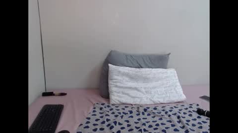 thickassebonyza online show from 04-28-26, 11:48