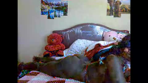 Snapshot of thickassvillageebony chatting on 10-17-25, 07:00 thickassvillageebony online show from 10-17-25, 07:00