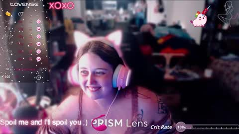 Snapshot of thickchan13 chatting on 10-13-25, 02:33 Thickchan online show from 10-13-25, 02:33