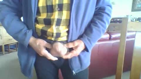 Snapshot of thickcockat71 chatting on 10-30-25, 08:31 Thickcockat71 online show from 10-30-25, 08:31