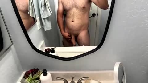 Snapshot of thickdixk068 chatting on 10-25-25, 01:35 thickdixk068 online show from 10-25-25, 01:35