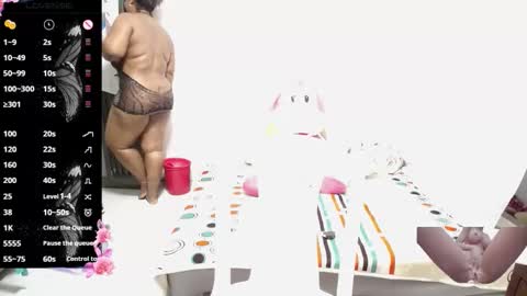Snapshot of thickebonymilf chatting on 11-13-25, 03:05 XIOMARA online show from 11-13-25, 03:05