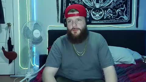 Snapshot of thickhandsomeman chatting on 12-11-24, 08:07 ThickHandsomeMan online show from 12-11-24, 08:07