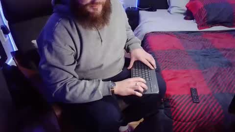 Snapshot of thickhandsomeman chatting on 12-16-24, 03:19 ThickHandsomeMan online show from 12-16-24, 03:19