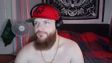 Snapshot of thickhandsomeman chatting on 12-31-24, 12:25 ThickHandsomeMan online show from 12-31-24, 12:25