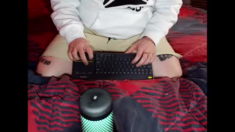 Snapshot of thickhandsomeman chatting on 01-23-25, 03:58 ThickHandsomeMan online show from 01-23-25, 03:58